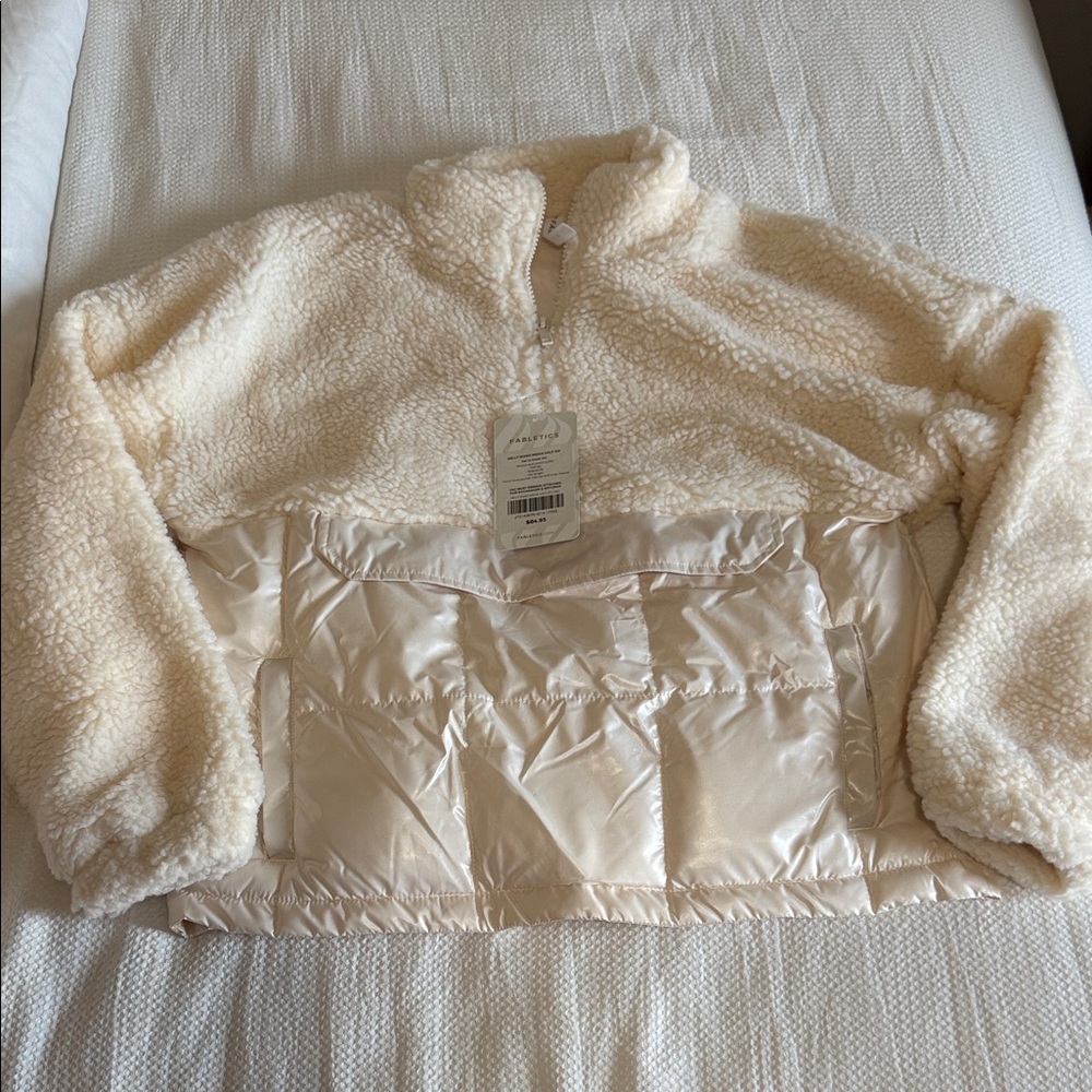 NWT Fabletics Women’s Cream Sherpa and Satin Jacket- Size XS/4